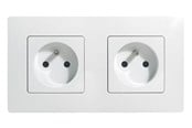 Switch - Legrand Niloe frame 2 gangwhite - 665002