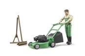 Leketøy - Bruder bworld gardener with lawnmower and equipment - 62103