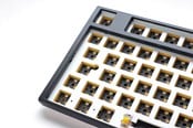 Tastatur - Ducky One 3 - Classic - Mini 60% - RGB - Barebone ISO (No Switches / Keycaps) - Gamingtastatur - Nordisk - Hvit - DKON2187ST-ISO01