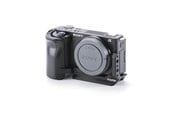 Foto- & Videotilbehør - Tilta L-Bracket Mounting Plate for Sony ZV-E10 - Black - TA-T56-LMP-B