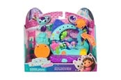 Dukkehus & Tilbehør - Gabby's Dollhouse Gabby's Movie Balcony - Swing & Swim - Balkong - 6074163