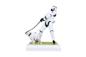 Reklameartikler - Nemesis Now - Star Wars - Stormtrooper - Mans Best Friend - Figur - B7364A26