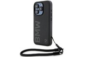 Mobil - Deksel og etui - BMW Signature Leather Wordmark Cord case for iPhone 15 Pro - black - 3666339232672