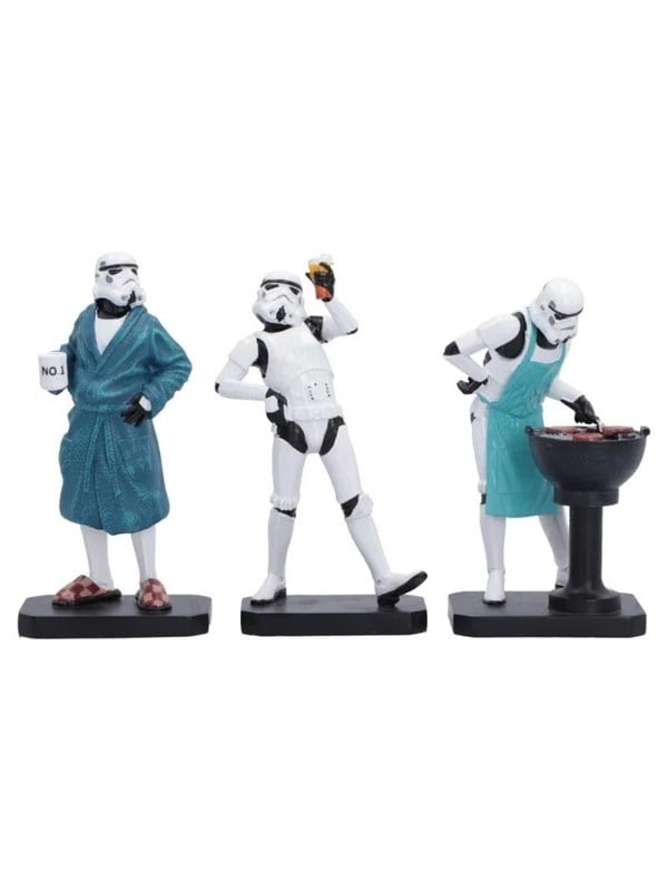 Nemesis Now - Stormtrooper Living for the Weekend - Figur