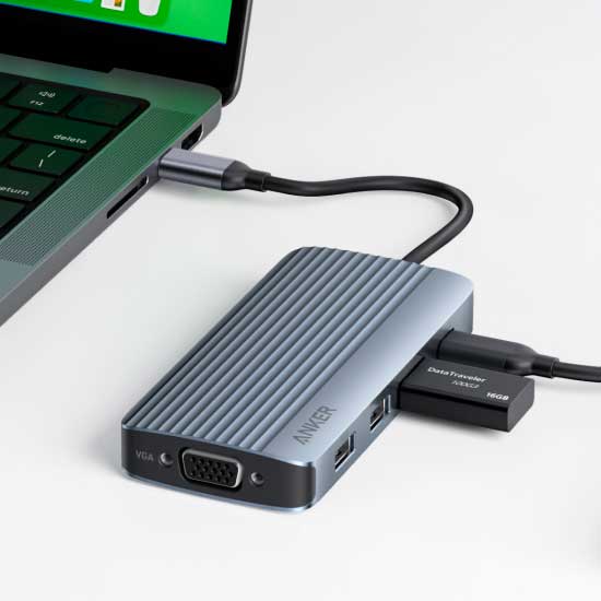 Anker-dokkingstasjoner og USB-huber